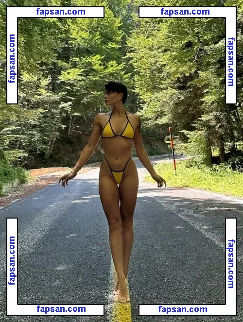 Maria Manouri голая фото #0002 с Онлифанс