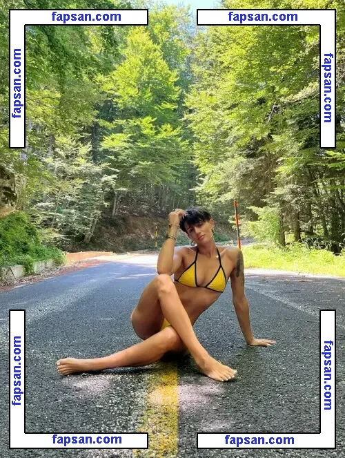 Maria Manouri голая фото #0021 с Онлифанс