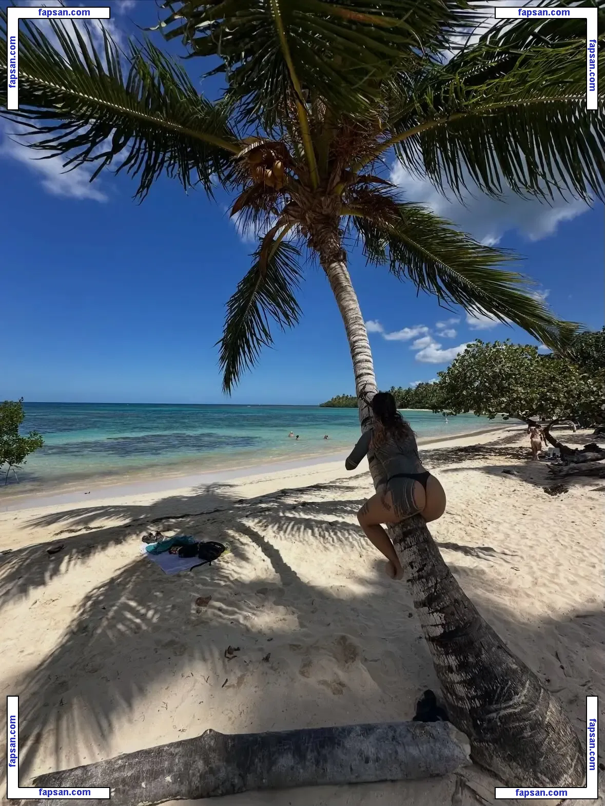 Maria Molina голая фото #0002 с Онлифанс