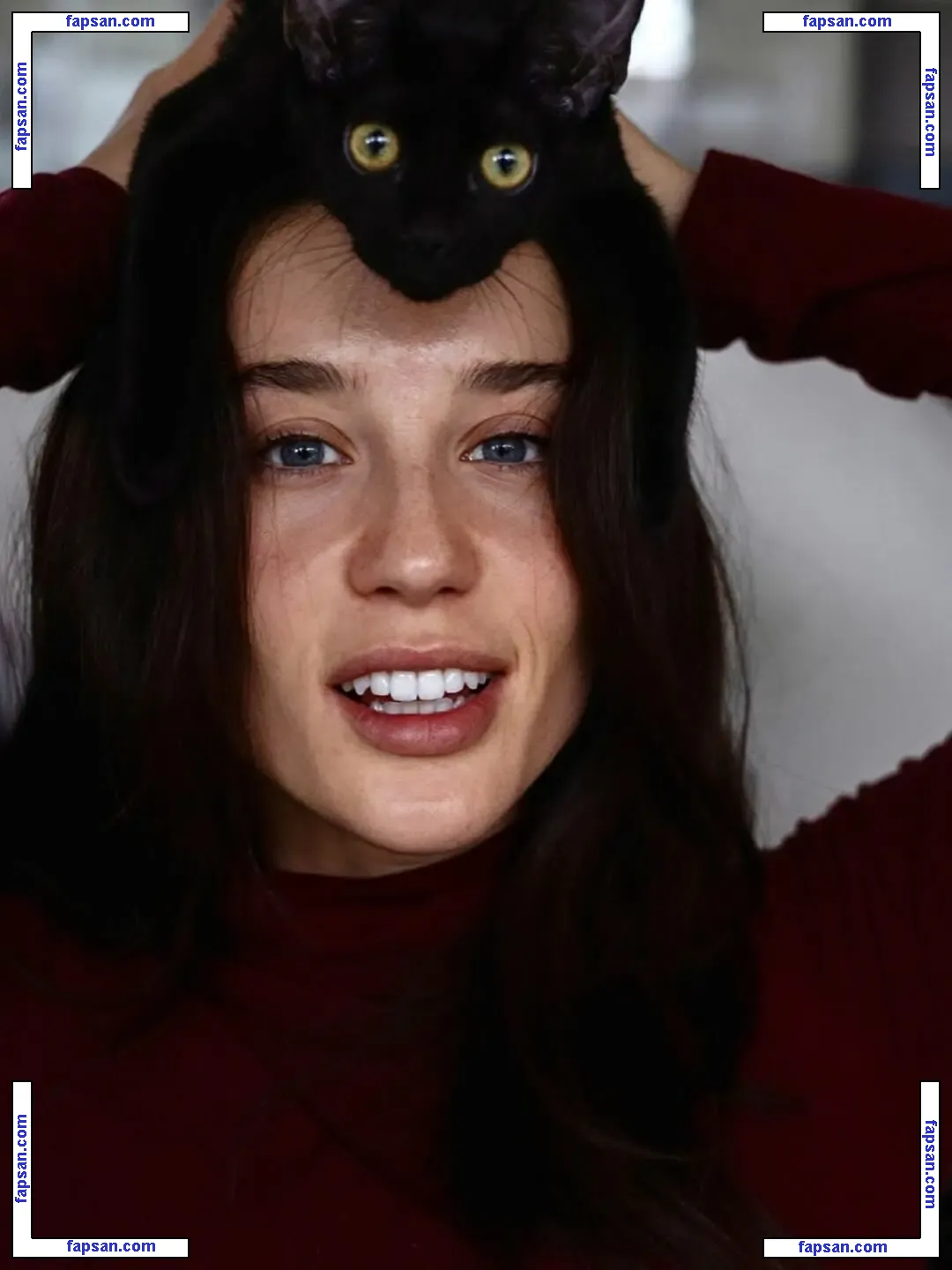 María Pedraza голая фото #0988 с Онлифанс