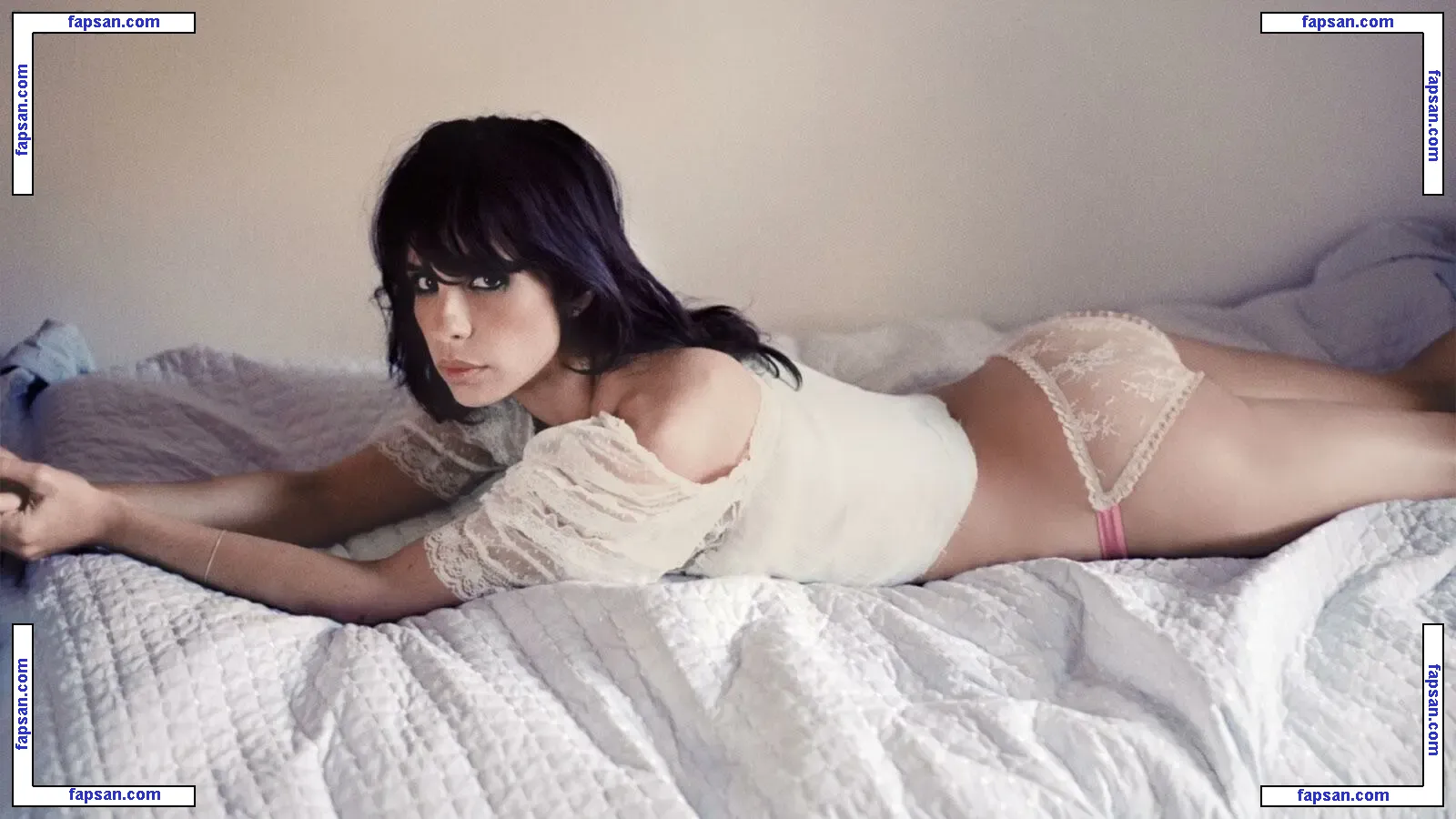 Maria Ribeiro nude photo #0043 from OnlyFans