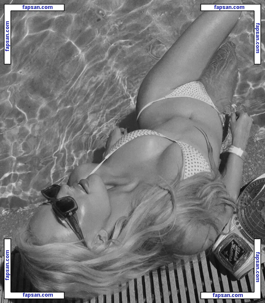 Mariah May голая фото #0588 с Онлифанс