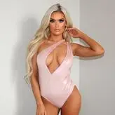 Mariah May голая #0194