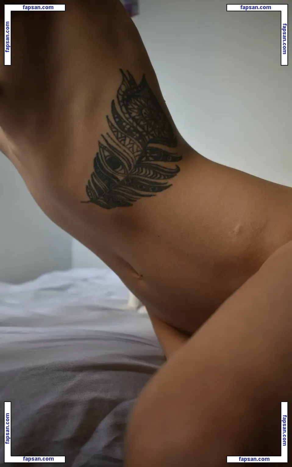 Mariali69 nude photo #0012 from OnlyFans