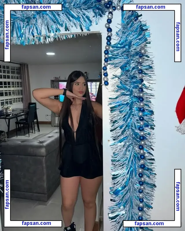 Mariana Hincapie nude photo #0013 from OnlyFans