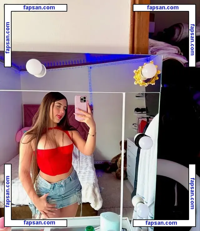 Mariana Hincapie nude photo #0016 from OnlyFans