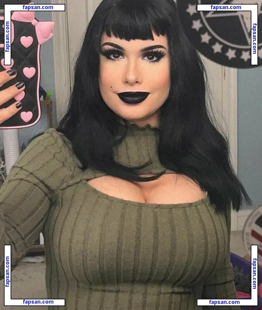 mariana_labruja nude photo #0039 from OnlyFans