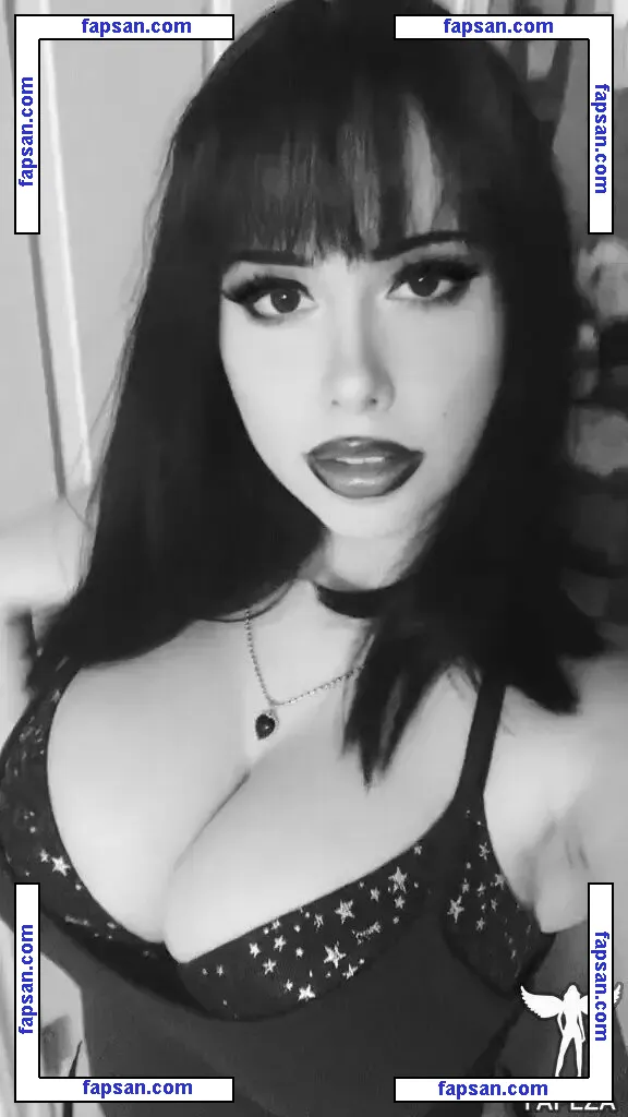 mariana_labruja nude photo #0040 from OnlyFans