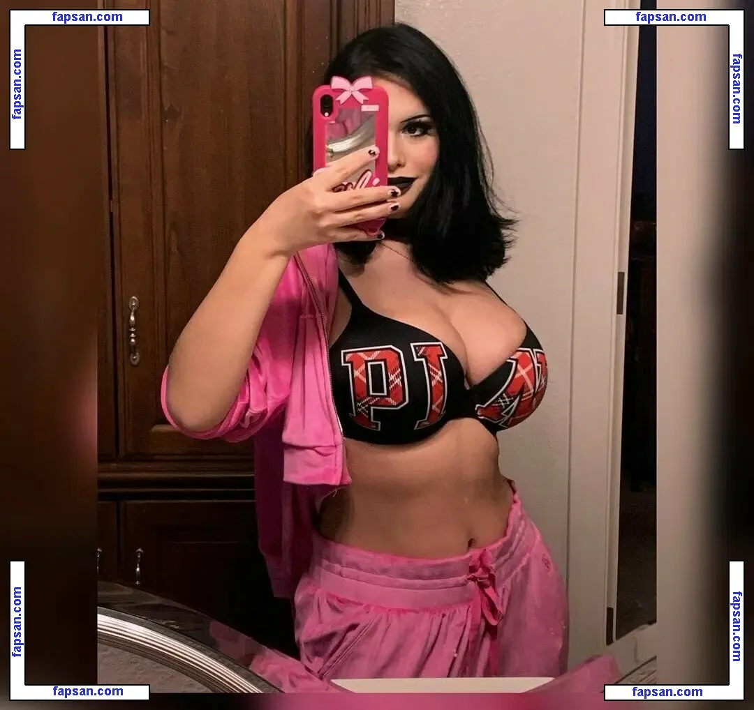 mariana_labruja nude photo #0041 from OnlyFans