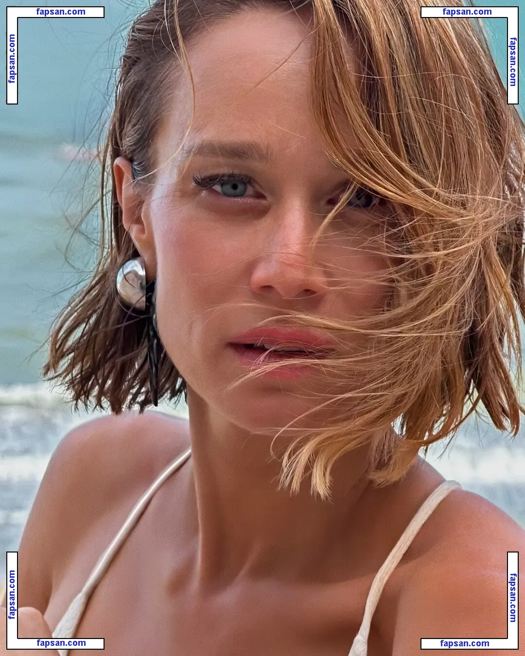 Mariana Ximenes голая фото #0209 с Онлифанс