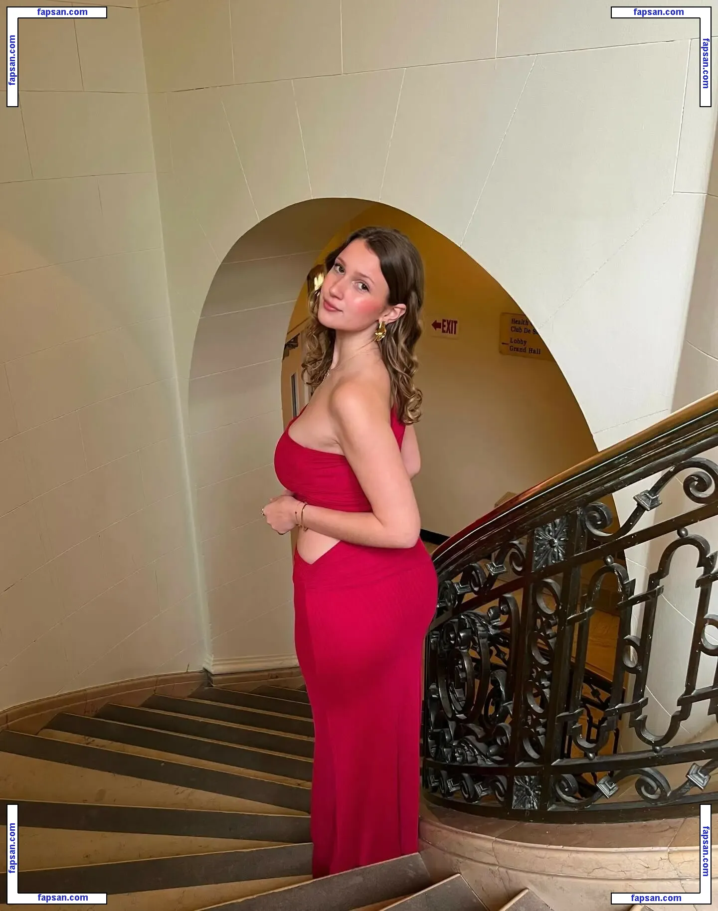 Marianne Filiatrault голая фото #0032 с Онлифанс