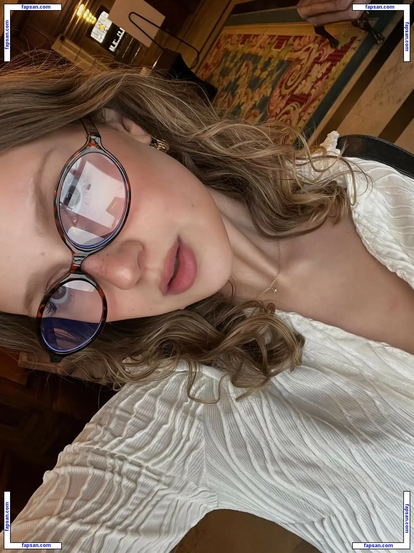 Marianne Filiatrault голая фото #0033 с Онлифанс