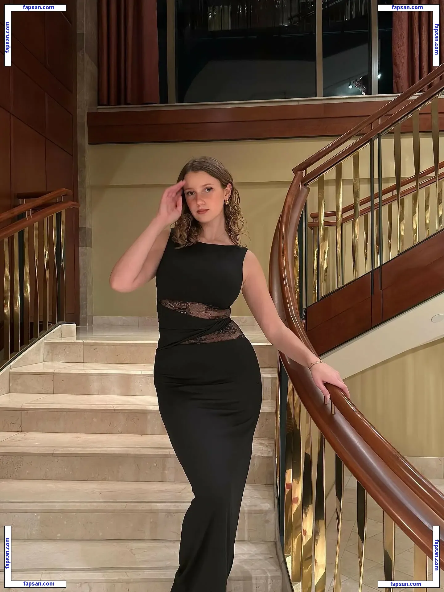 Marianne Filiatrault голая фото #0039 с Онлифанс