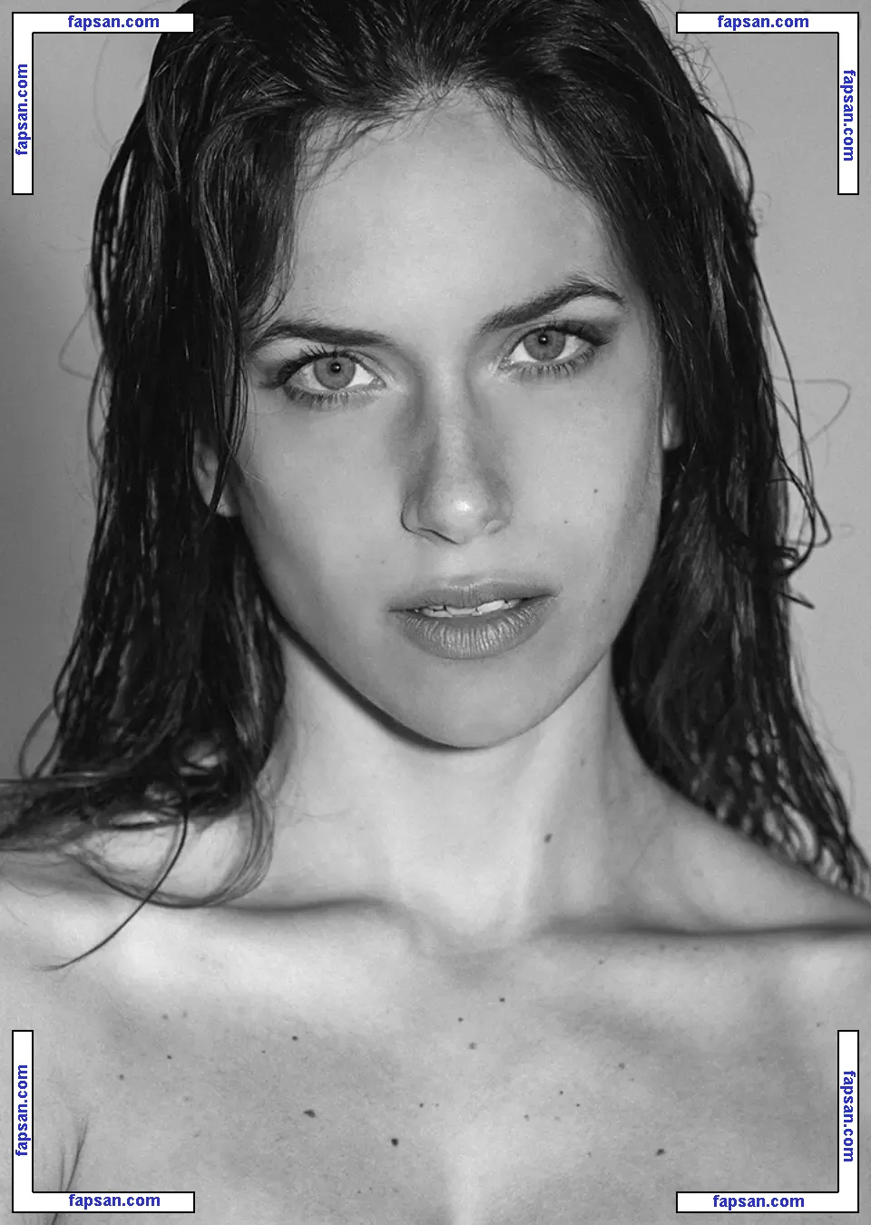 Mariaruiz nude photo #0001 from OnlyFans