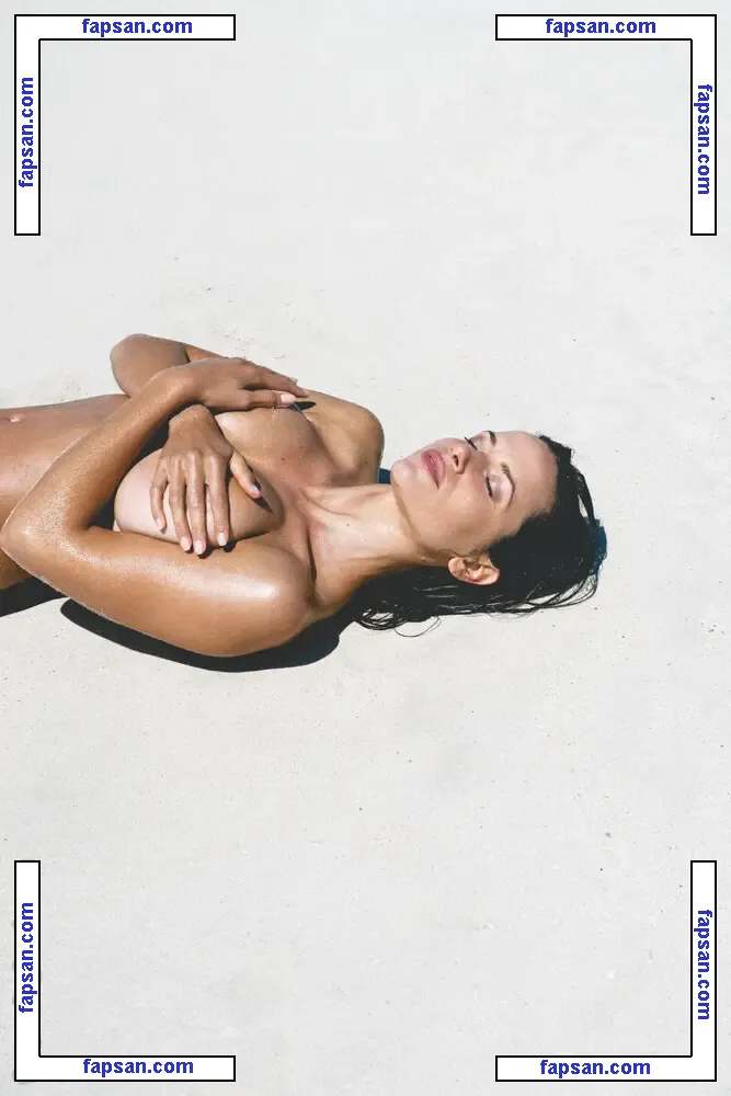 Mariaruiz nude photo #0010 from OnlyFans