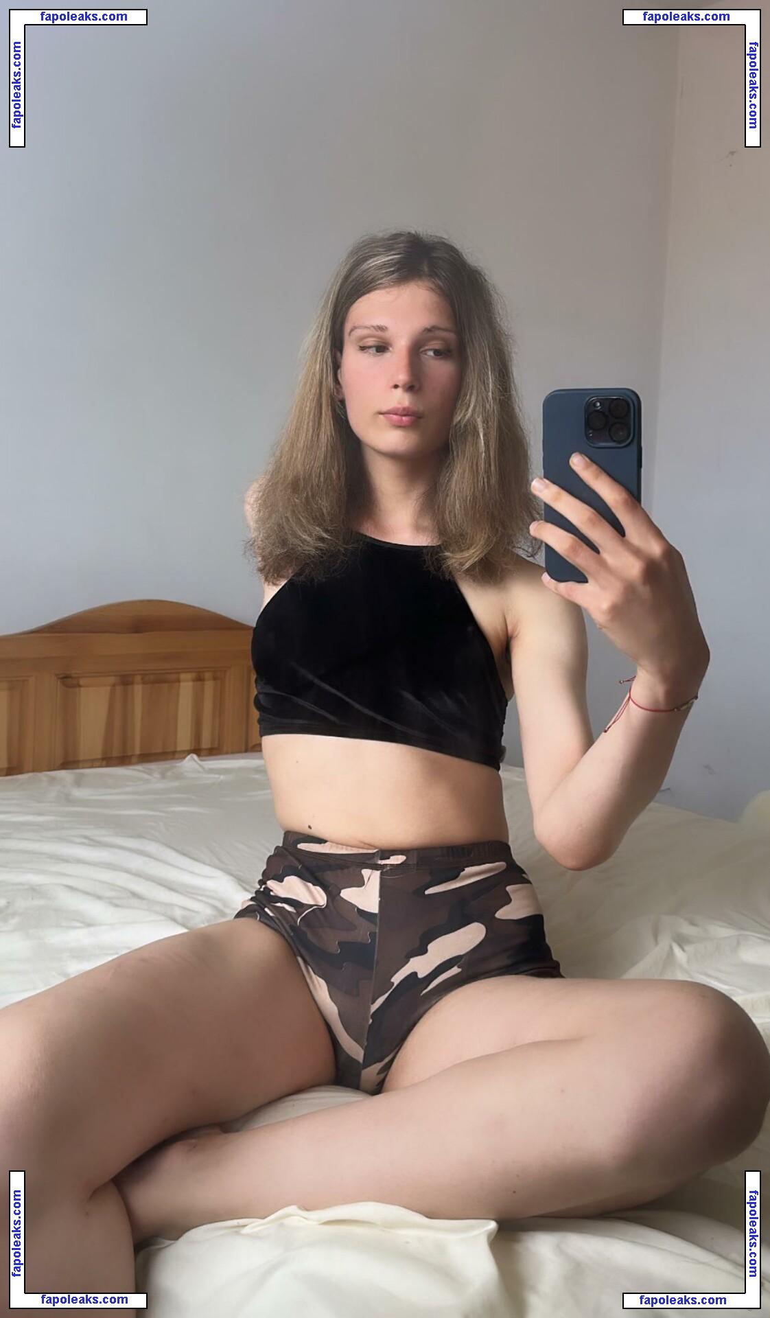 Marie Antoinette 2077 / marieantoinette2077 nude photo #0013 from OnlyFans