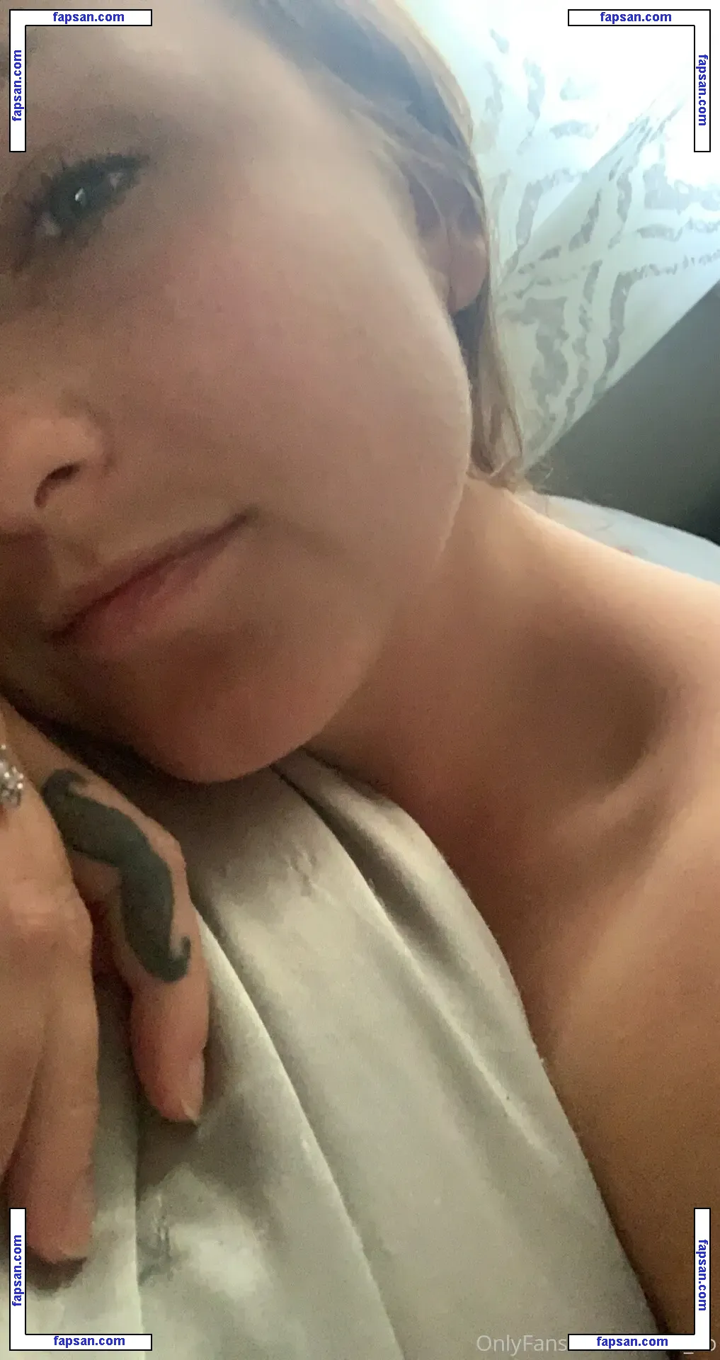 marie_xo nude photo #0012 from OnlyFans