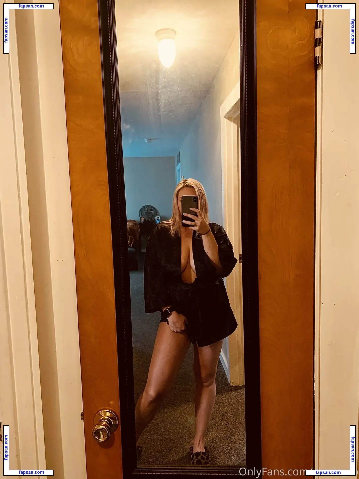 marie_xo nude photo #0015 from OnlyFans