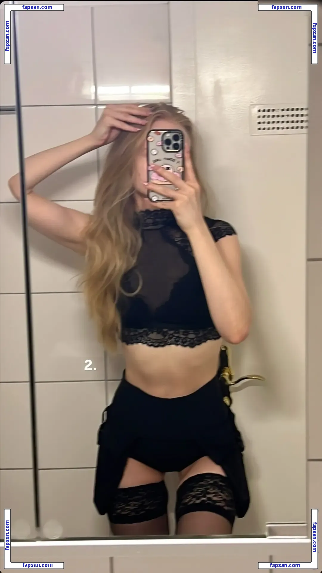 Marieejoan nude photo #0073 from OnlyFans