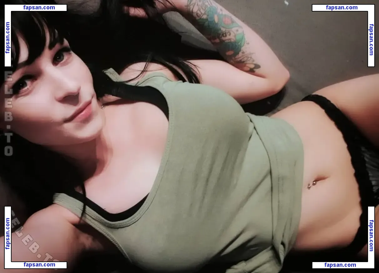 MarieSaint голая фото #0004 с Онлифанс