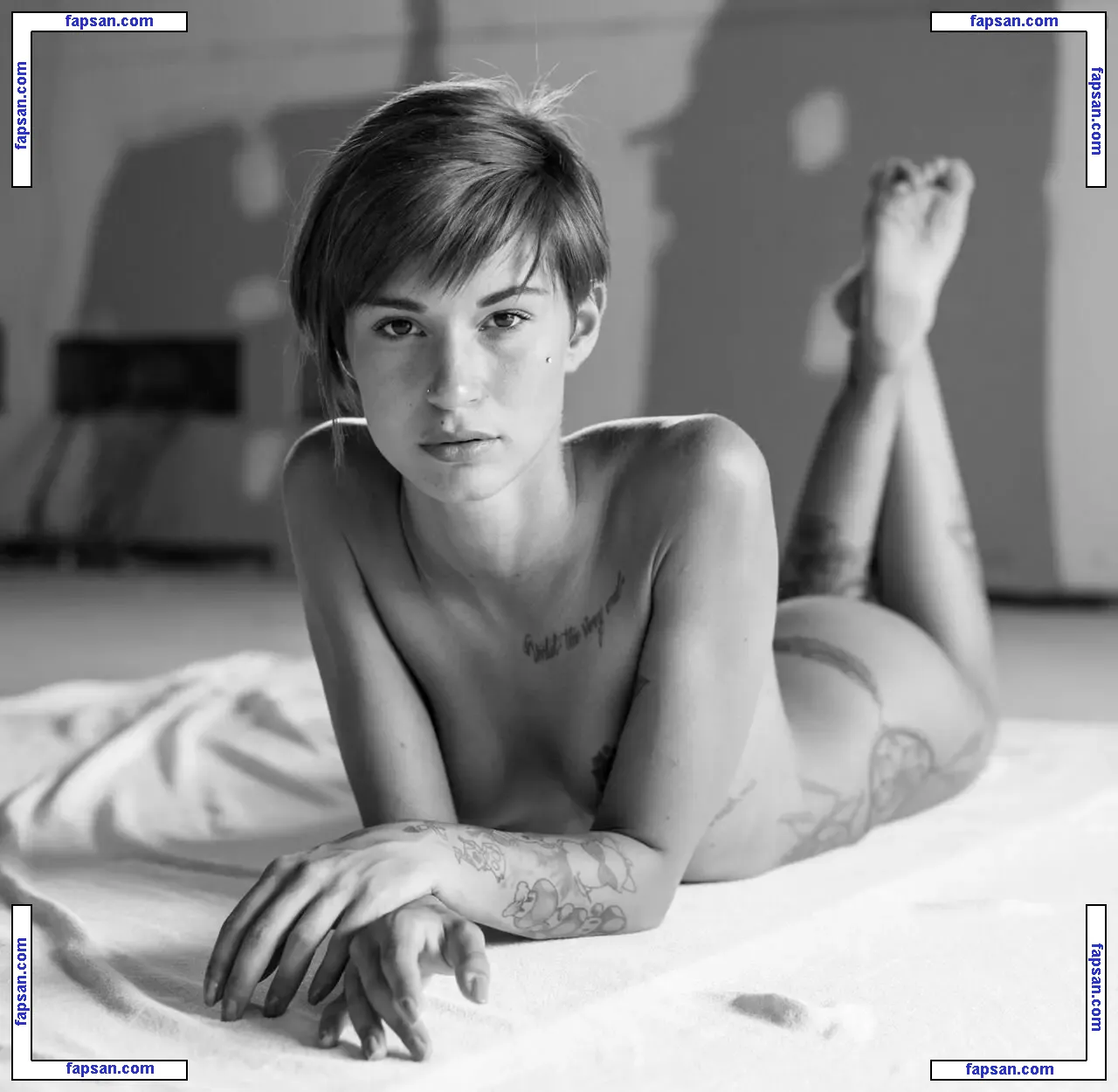 Marika Puff A nude photo #0002 from OnlyFans