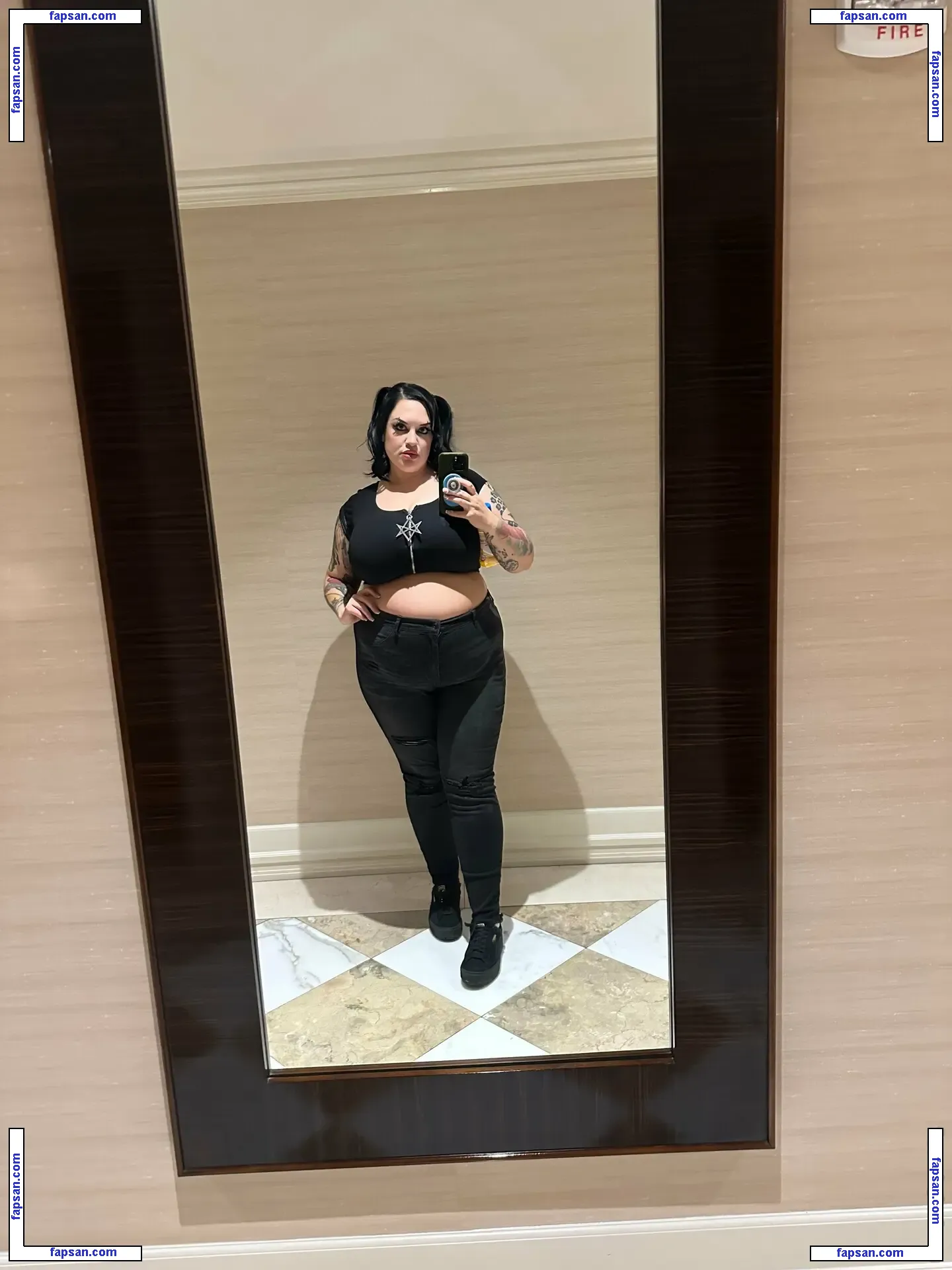 marilynmilkedme nude photo #0055 from OnlyFans