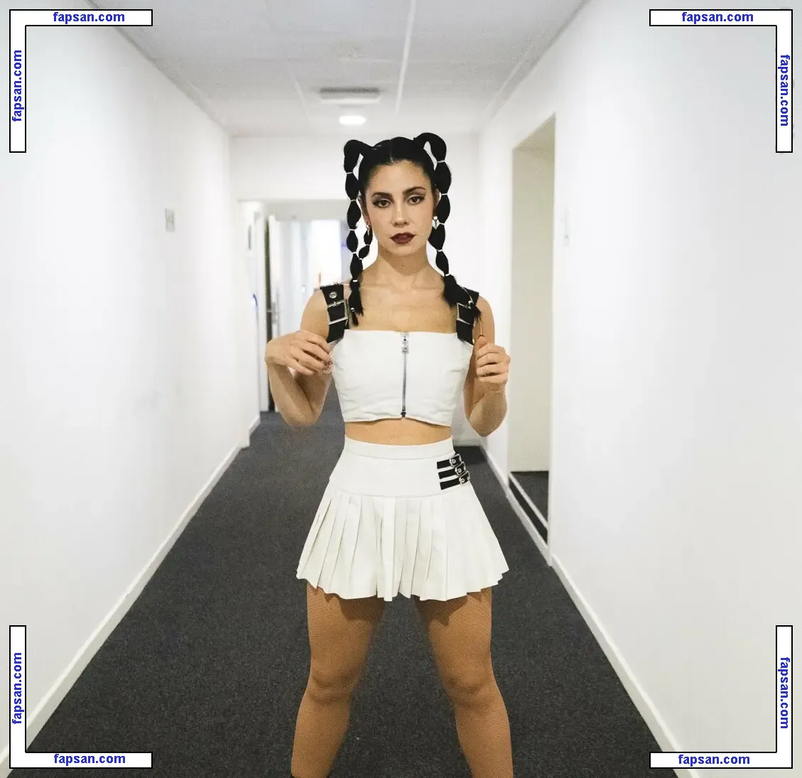 Marina Diamandis голая фото #0086 с Онлифанс