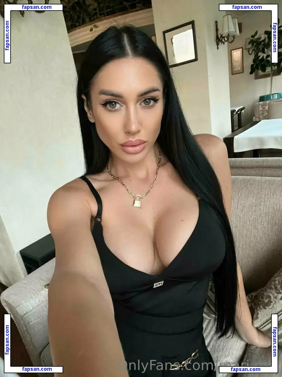 Marina_dima nude photo #0019 from OnlyFans