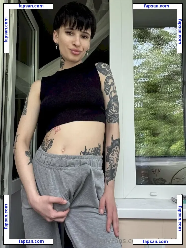 marina_kitti nude photo #0019 from OnlyFans