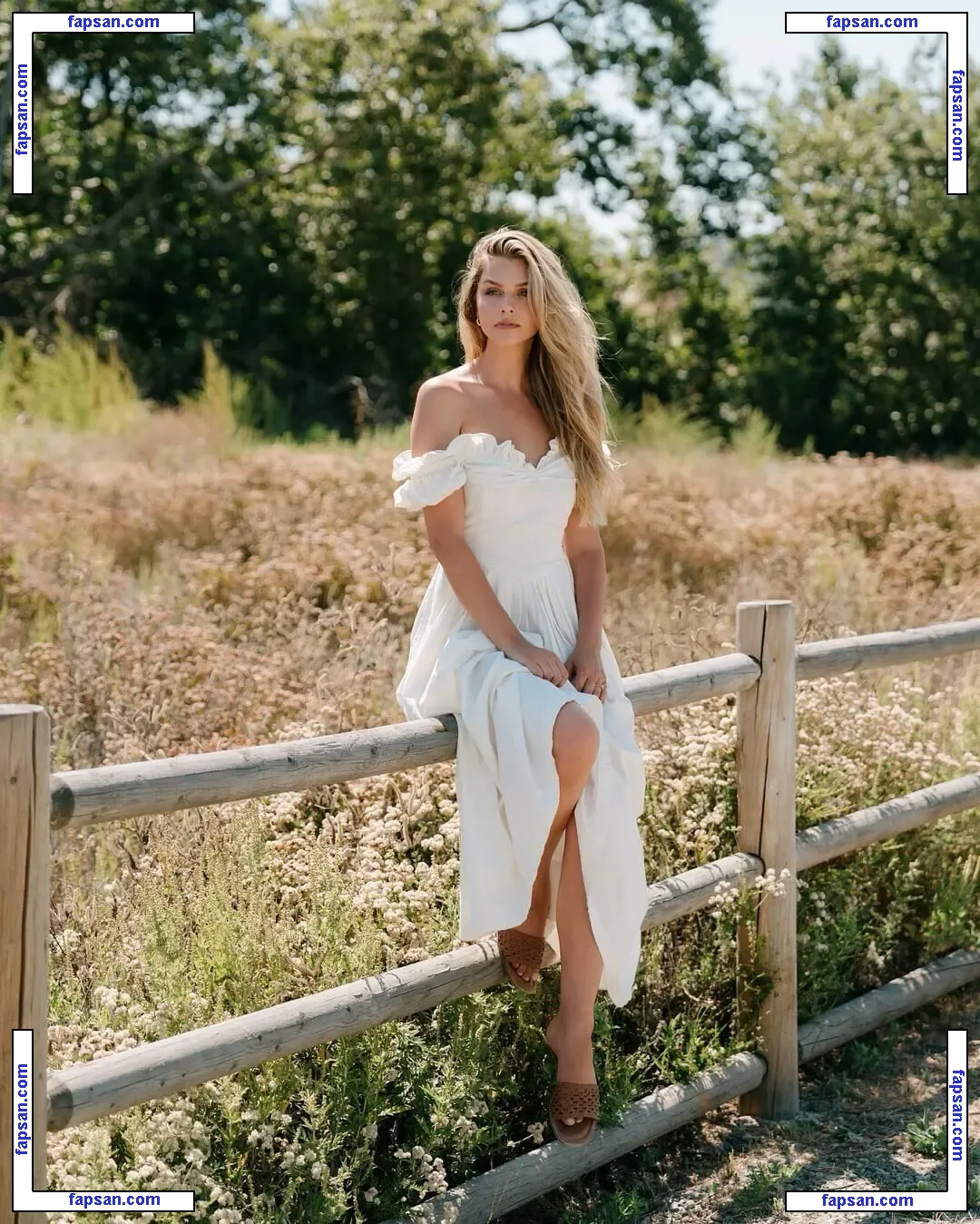 Marina Laswick nude photo #0020 from OnlyFans