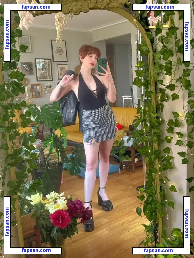 Marinadove nude photo #0247 from OnlyFans