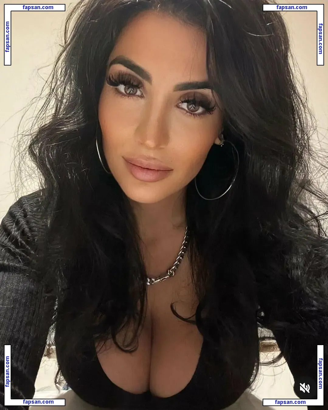 marinalarimarfree nude photo #0001 from OnlyFans