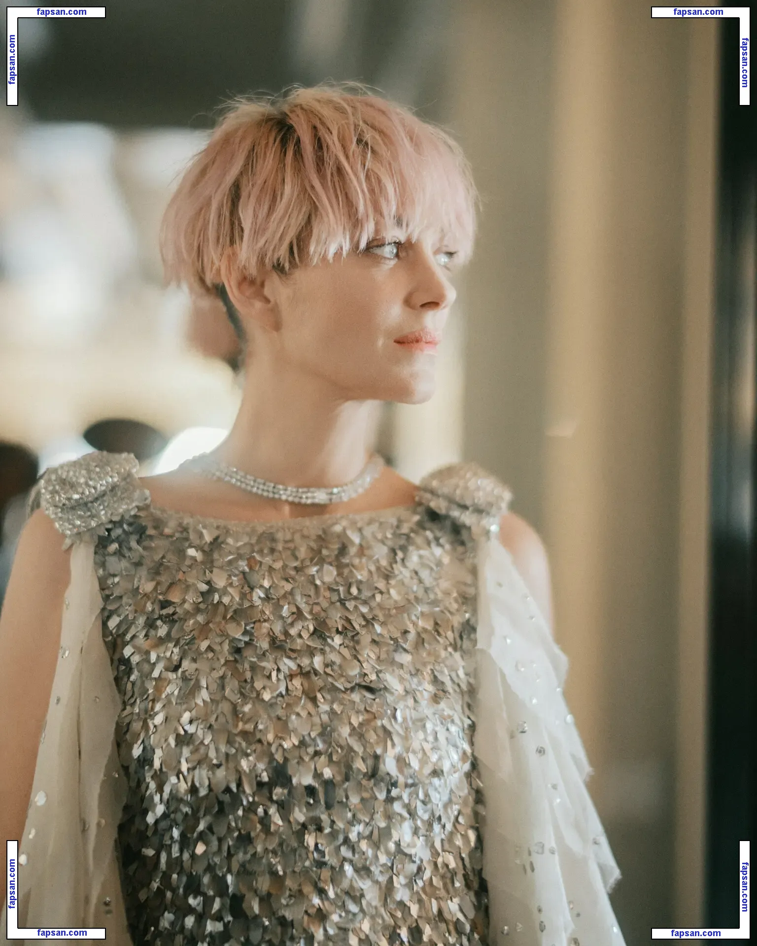 Marion Cotillard голая фото #0473 с Онлифанс