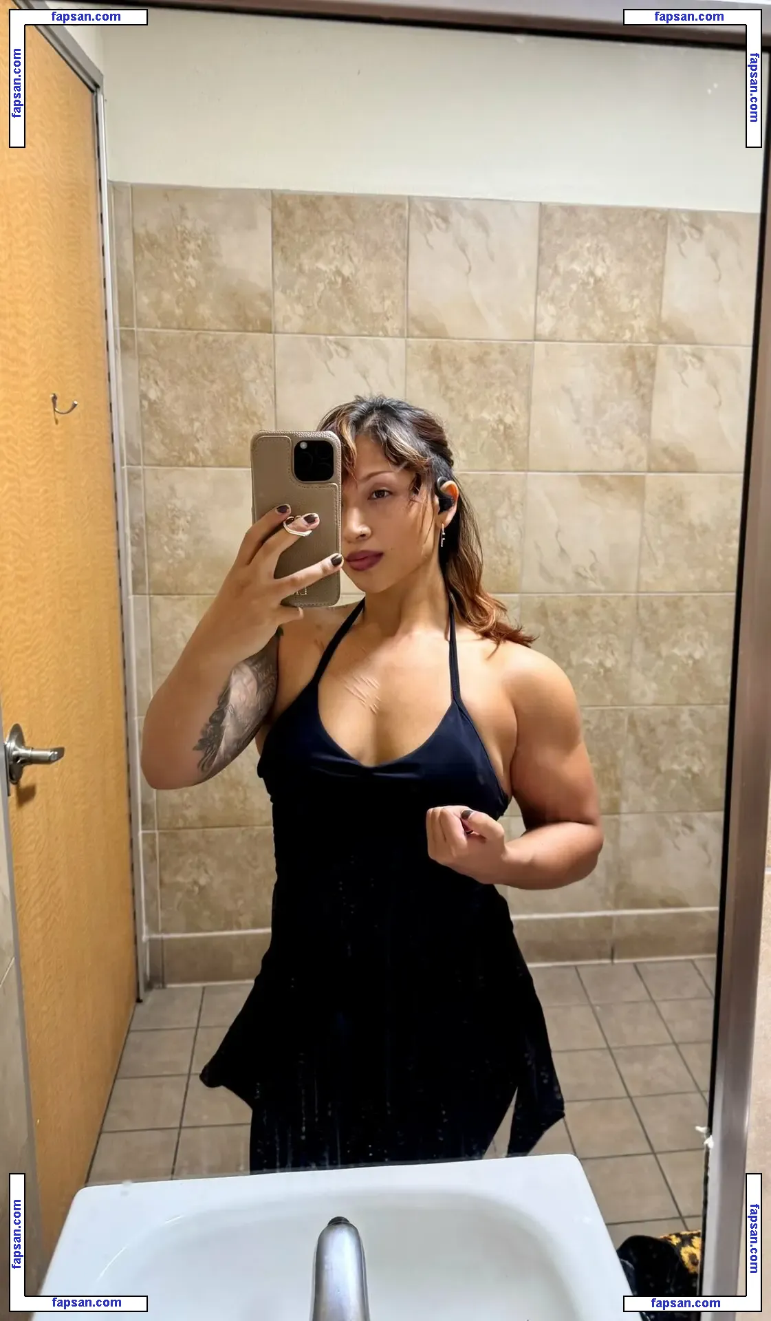 mariposa_rota2 голая фото #0003 с Онлифанс