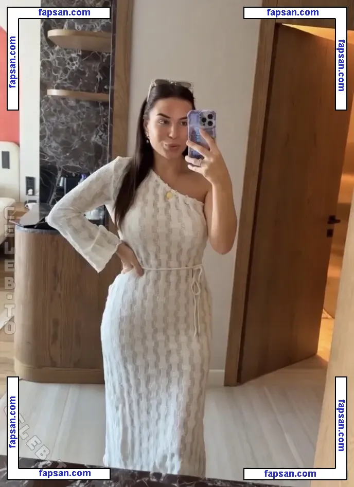 MarisaEmrah голая фото #0004 с Онлифанс