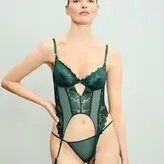 Martha Hunt nude #0643