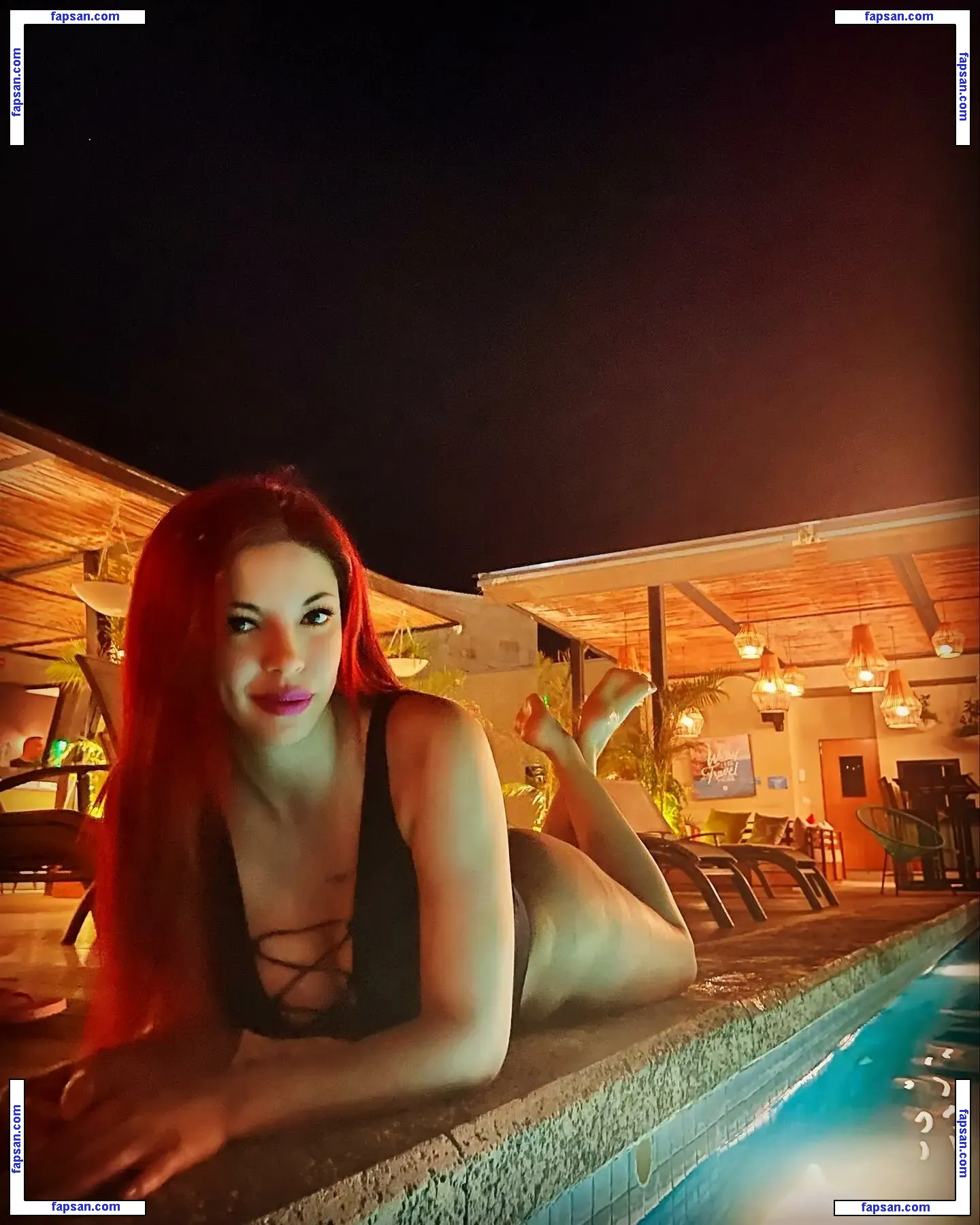 Mary Comment голая фото #0008 с Онлифанс