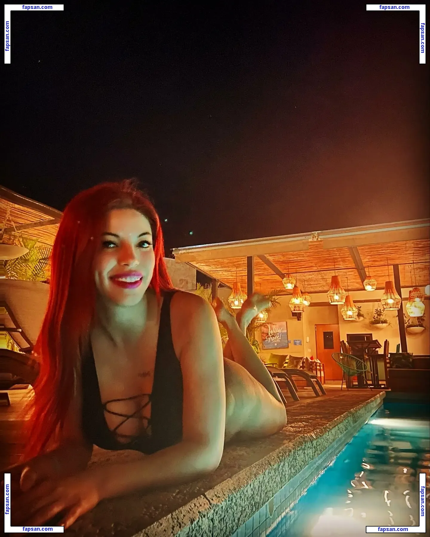 Mary Comment голая фото #0009 с Онлифанс