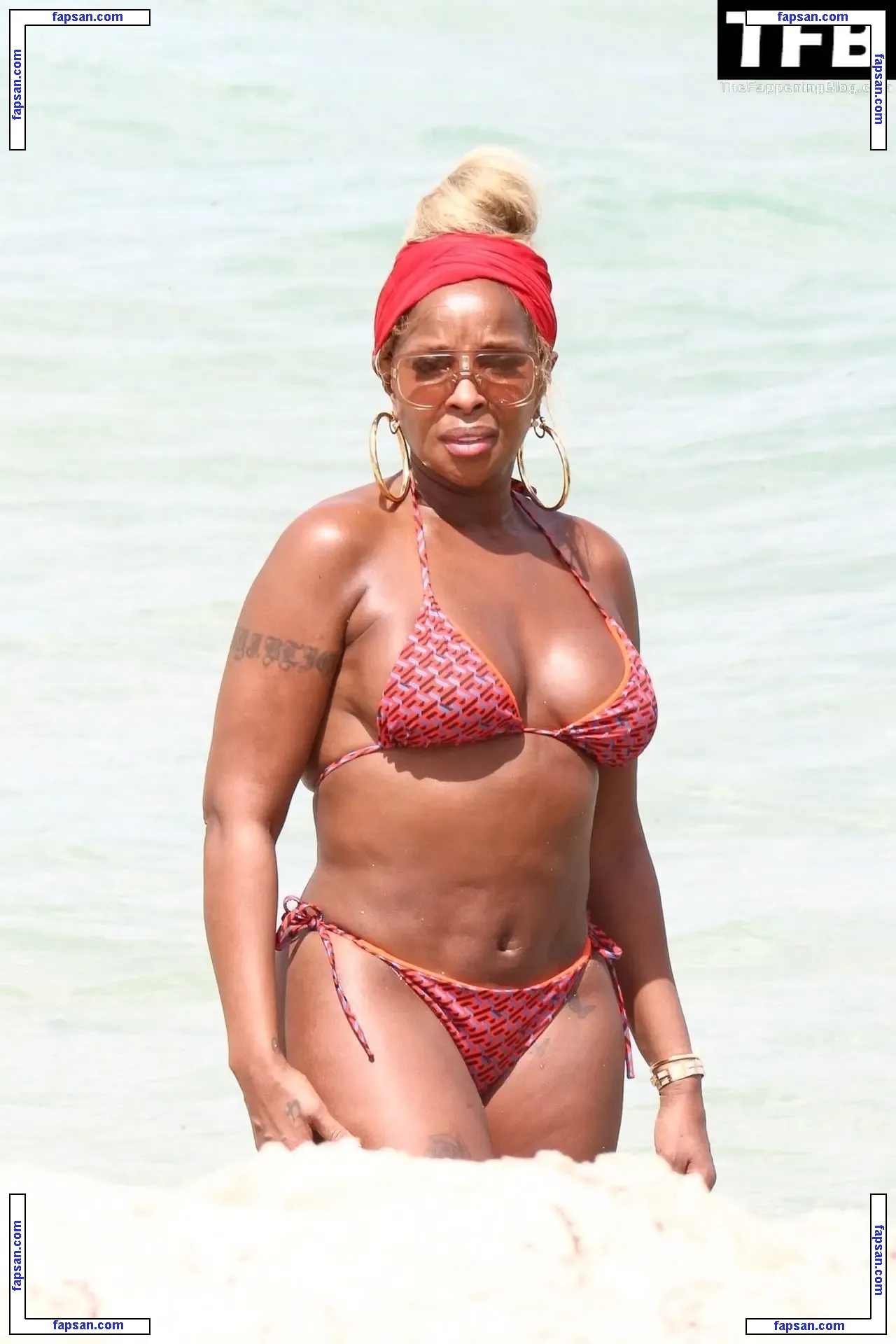 Mary J. Blige nude photo #0398 from OnlyFans