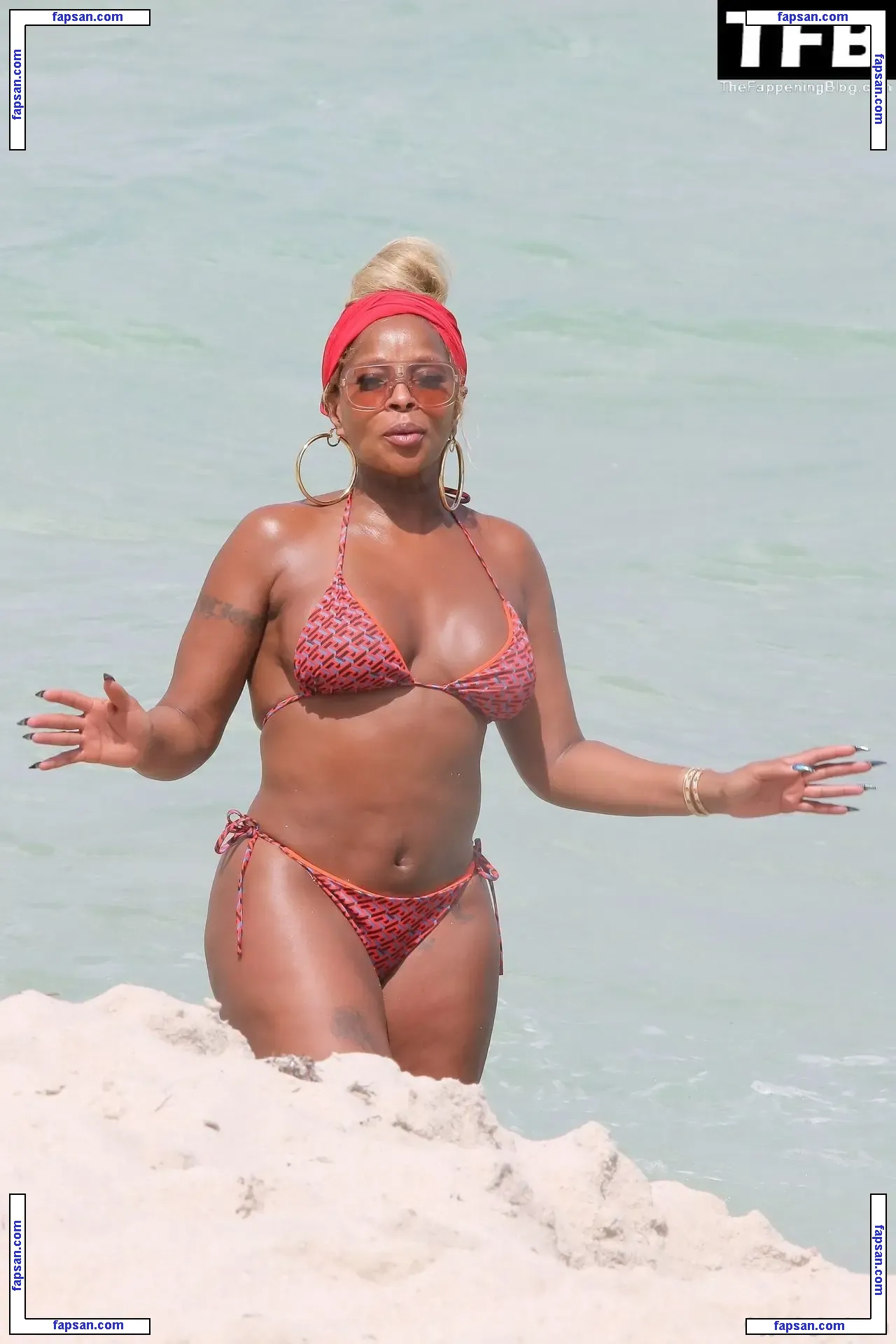 Mary J. Blige nude photo #0476 from OnlyFans