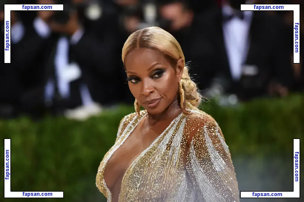 Mary J. Blige nude photo #0542 from OnlyFans