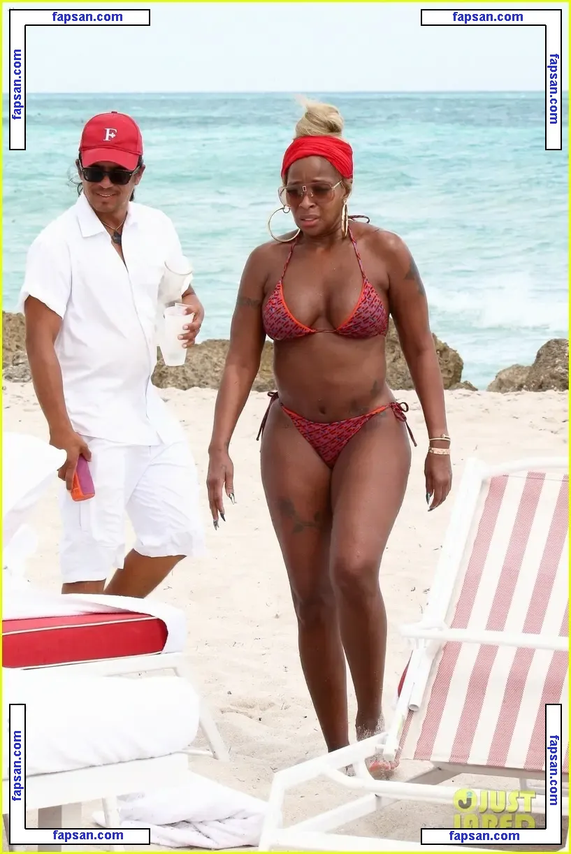 Mary J. Blige nude photo #0558 from OnlyFans