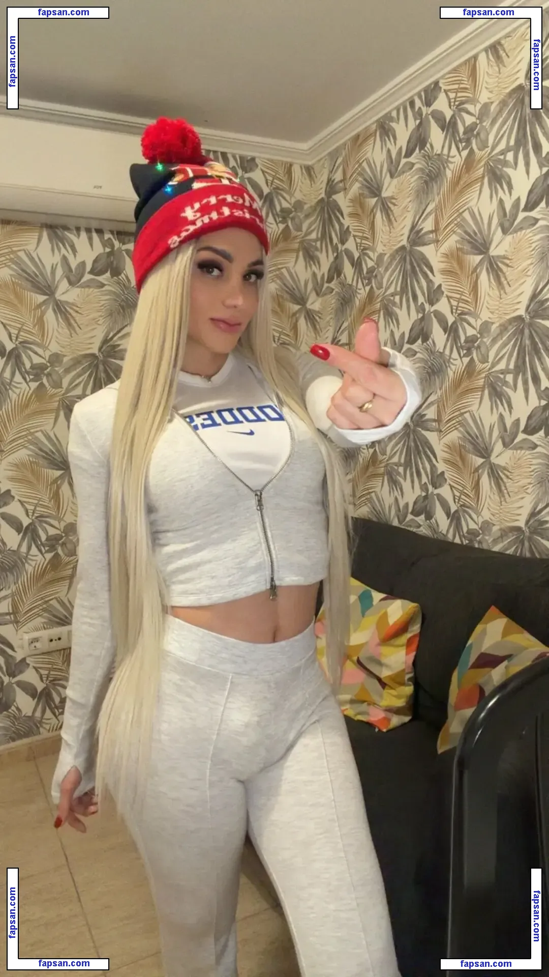 Mary Janet голая фото #0010 с Онлифанс