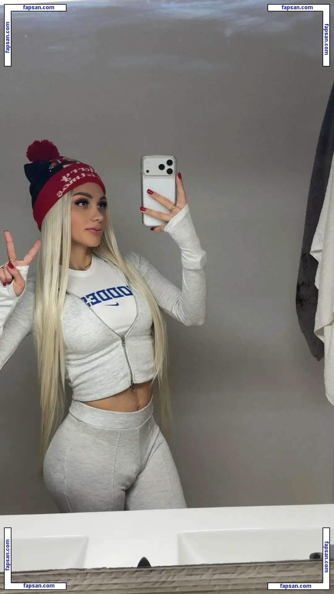 Mary Janet голая фото #0016 с Онлифанс