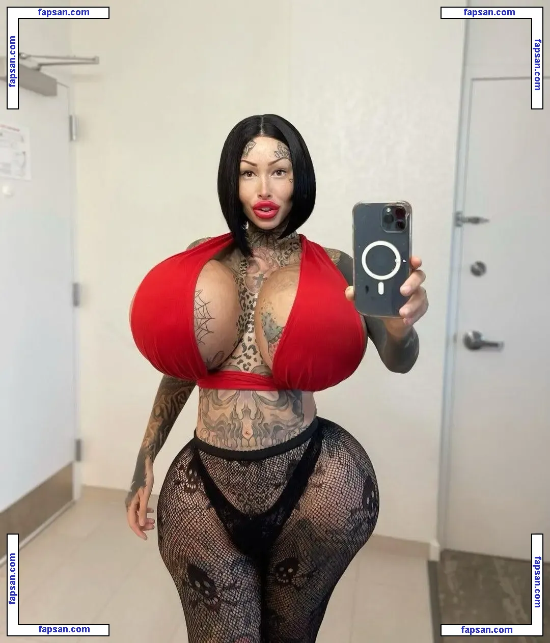 Mary Magdalene / Xomarym / mary69magdalene / reel nude photo #0099 from OnlyFans