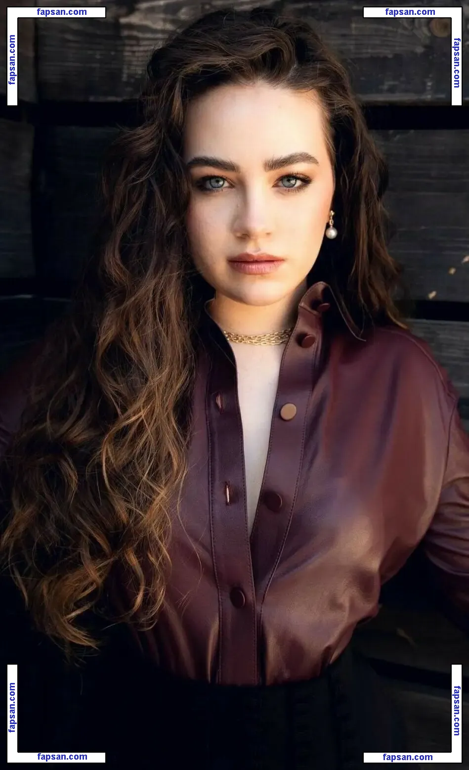 Mary Mouser голая фото #0177 с Онлифанс
