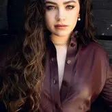 Mary Mouser голая #0177