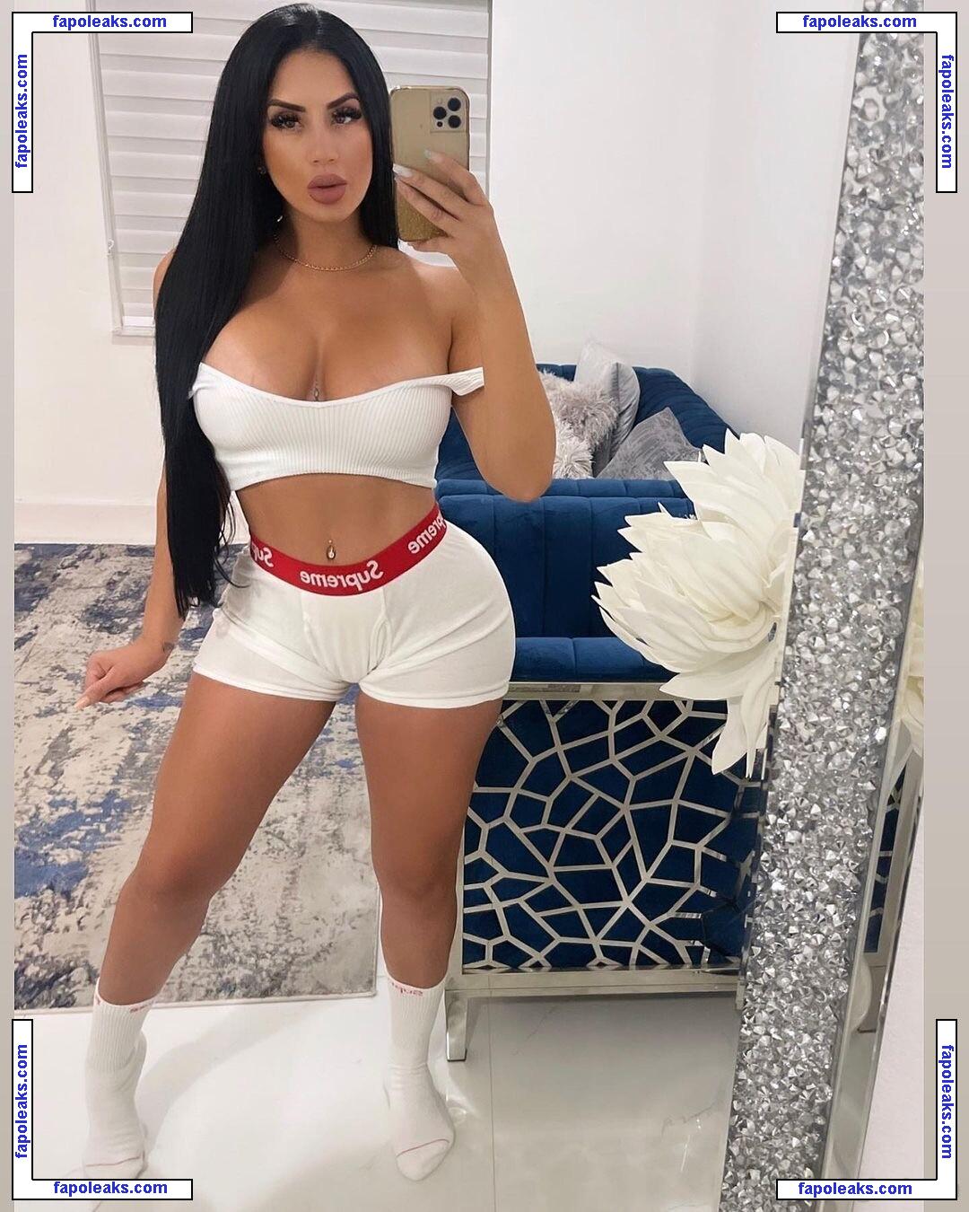 Marybella87 / maryniky08 nude photo #0005 from OnlyFans