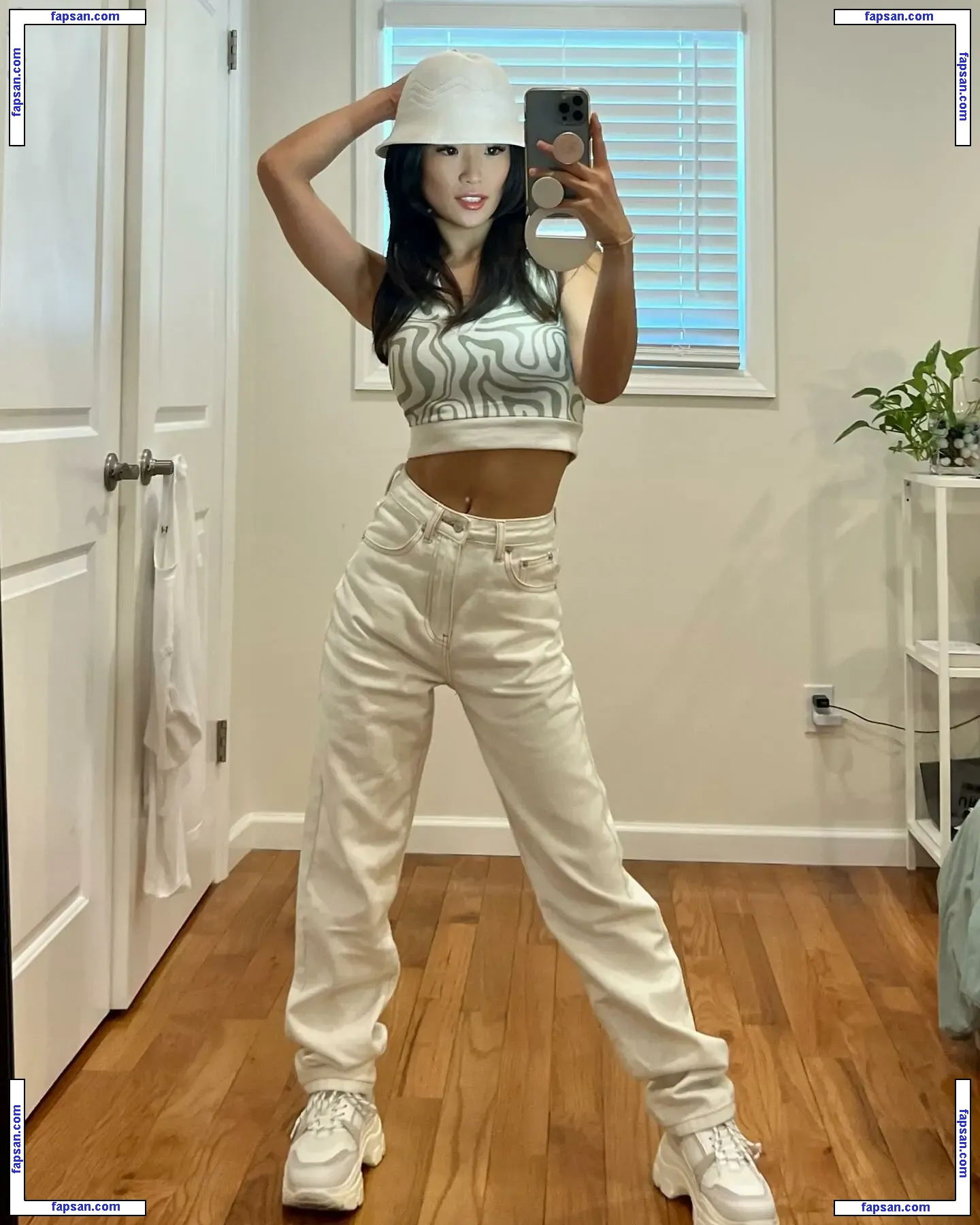 Maryj Leeee nude photo #0002 from OnlyFans