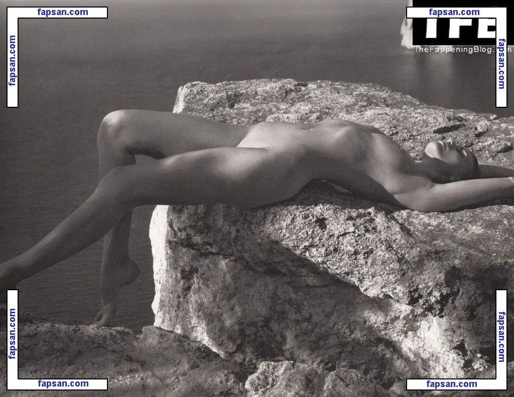 Maryna Linchuk nude photo #0075 from OnlyFans
